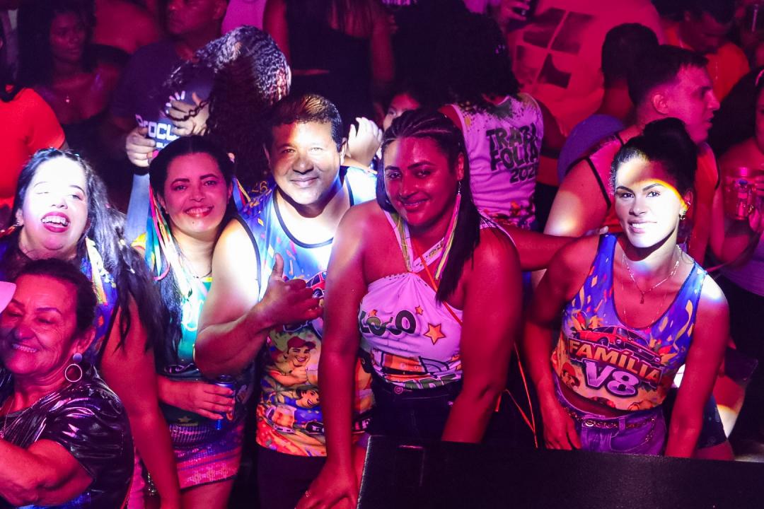 Foto 237 de 238 — Trabiju Folia 2026 arrasta multidão com Bloco Furacão, Santa Maria e DJ Joantony; veja fotos